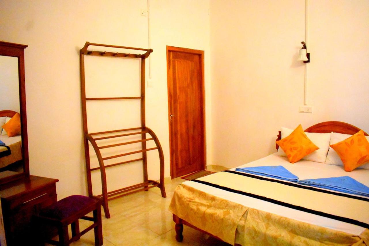 Kaushika Homestay *
